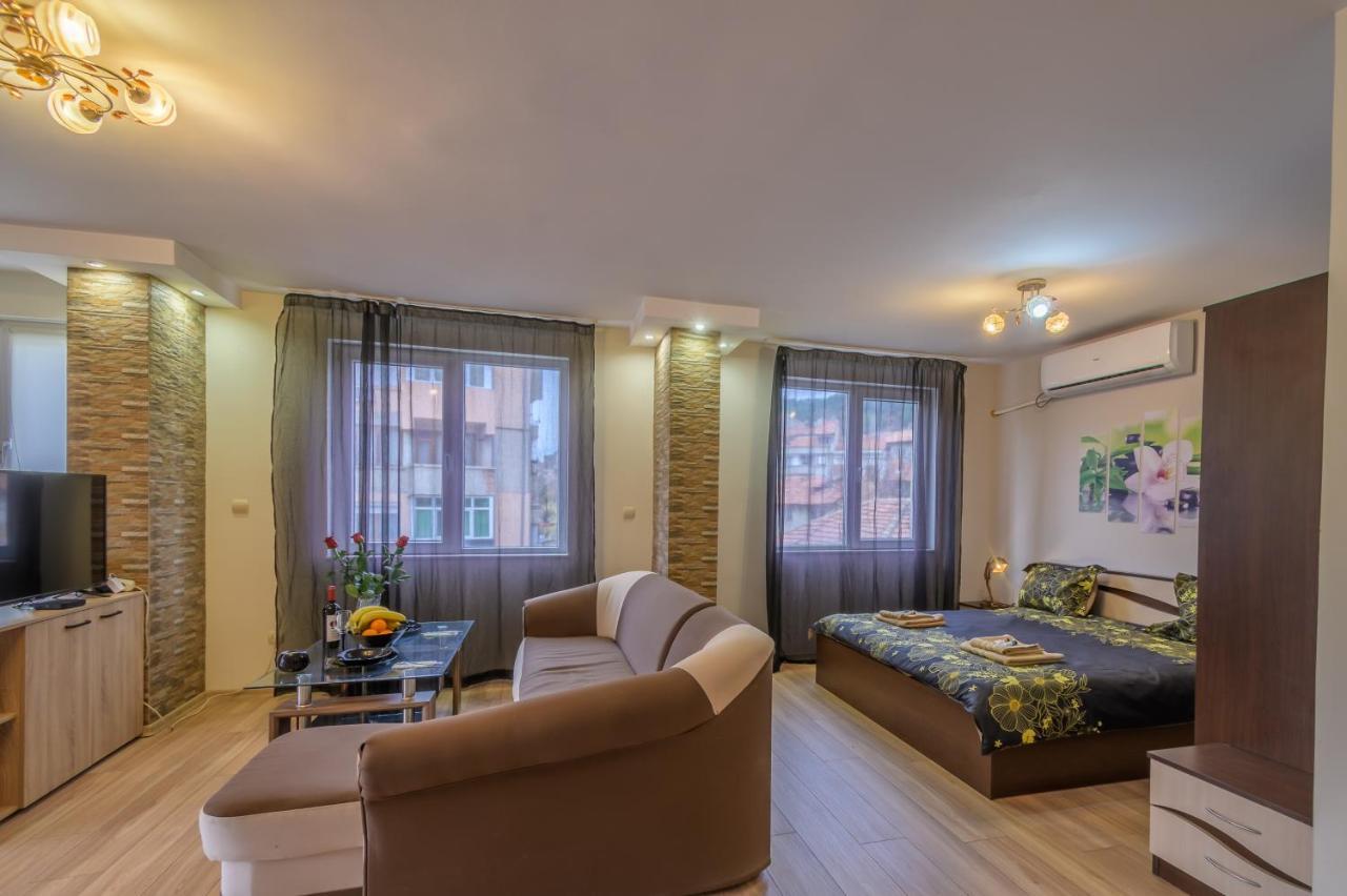 Cozy & Delightful Apart & Aubg & Free Garage Parking Blagoevgrad Eksteriør billede